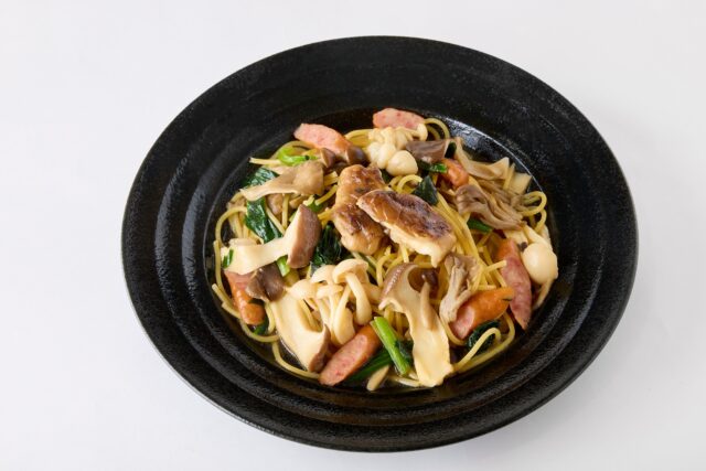 果実園 リーベル ソーセージときのこたっぷり和風パスタ